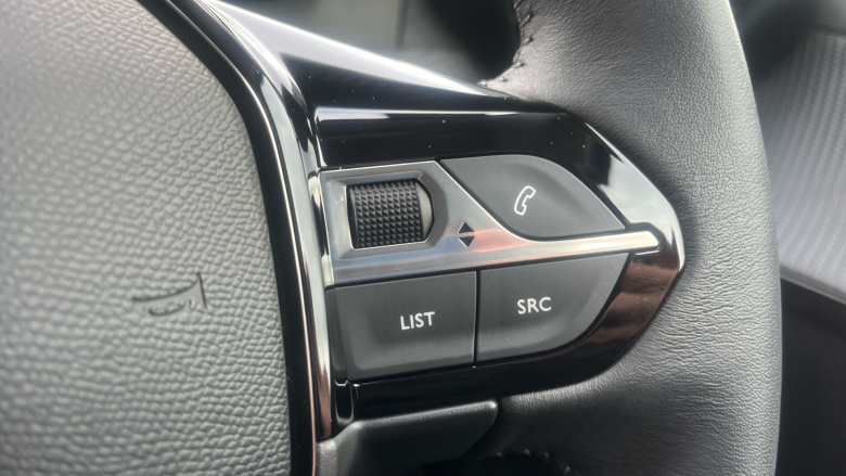 Peugeot 208 1.2 PureTech 100 Allure Premium + 5dr Petrol Hatchback